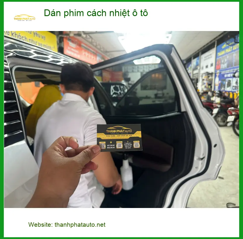 Anh Tấn dán phim cách nhiệt cho Honda CRV tại Nhà Bè chống nắng gắt mùa hè ảnh thực tế 2