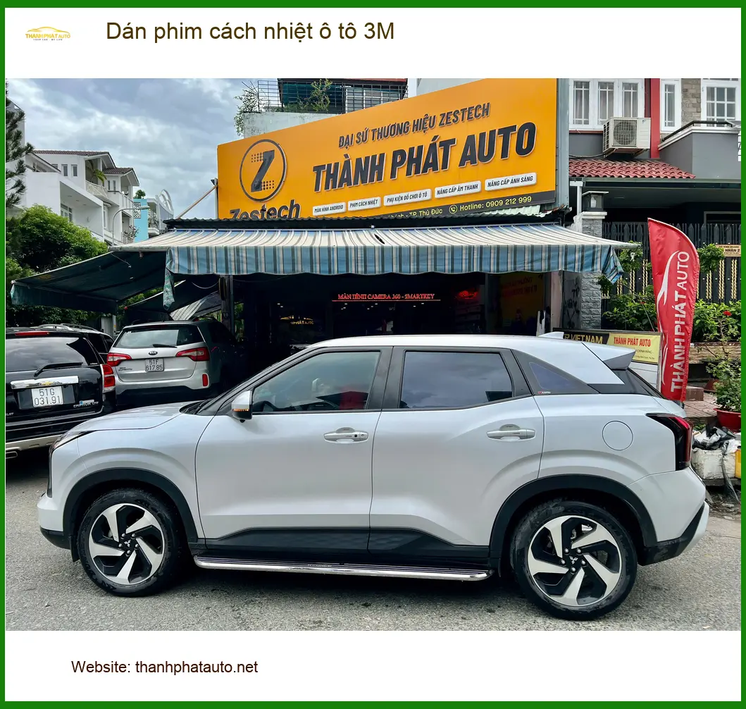 Chị Hương Giang dán phim cách nhiệt 3M cho Honda CRV tại Quận 9 để chống nóng hiệu quả