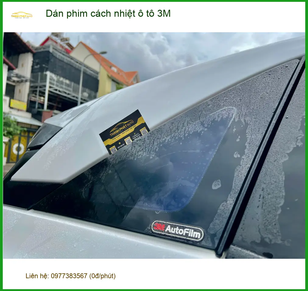 Chị Phương dán phim cách nhiệt ô tô 3M cho Honda CRV tại Quận 2 vì nắng nóng gay gắt ảnh thực tế 4