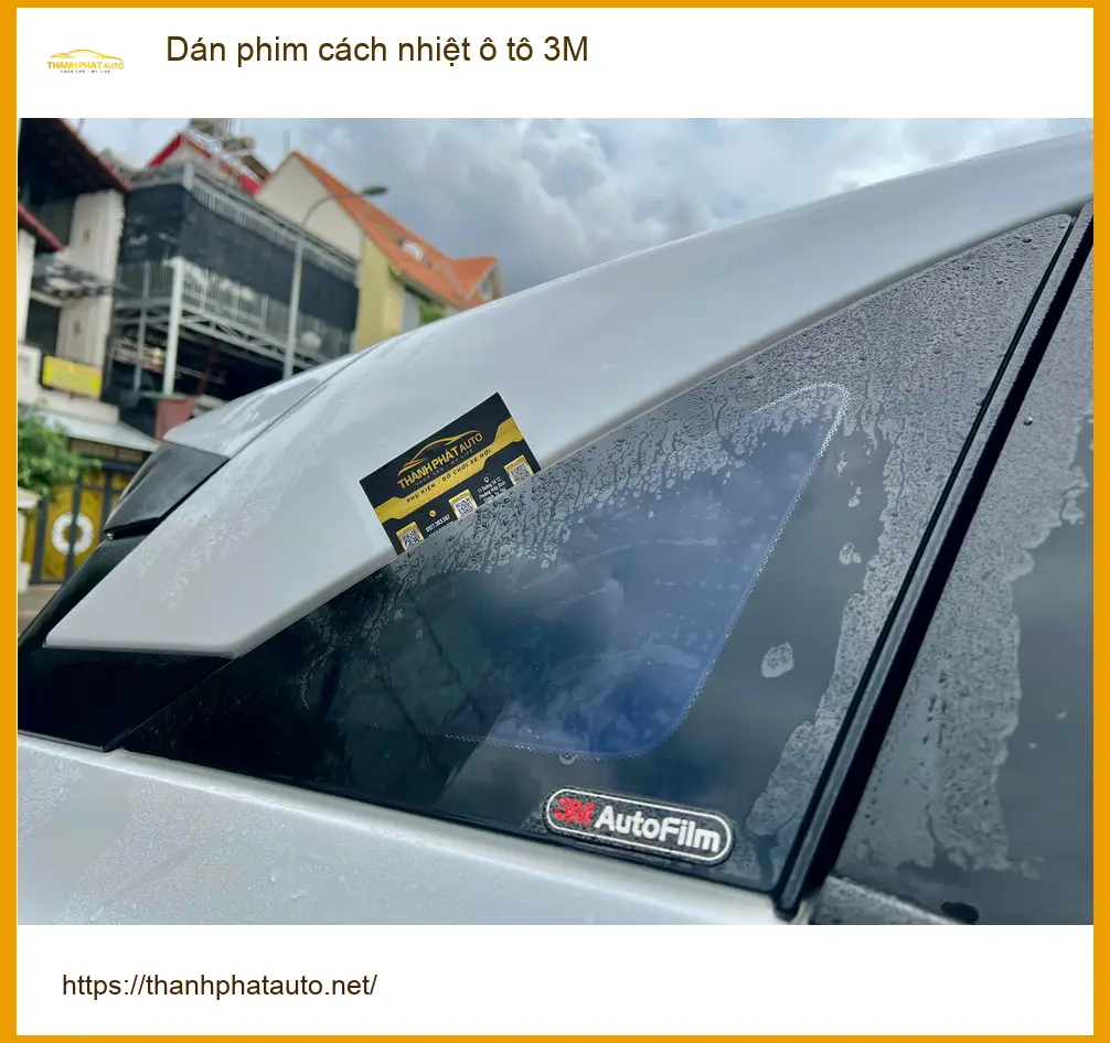 Chú Phước dán phim cách nhiệt 3M cho Toyota Veloz Cross tại Nhà Bè chống nóng mùa hè ảnh thực tế 5