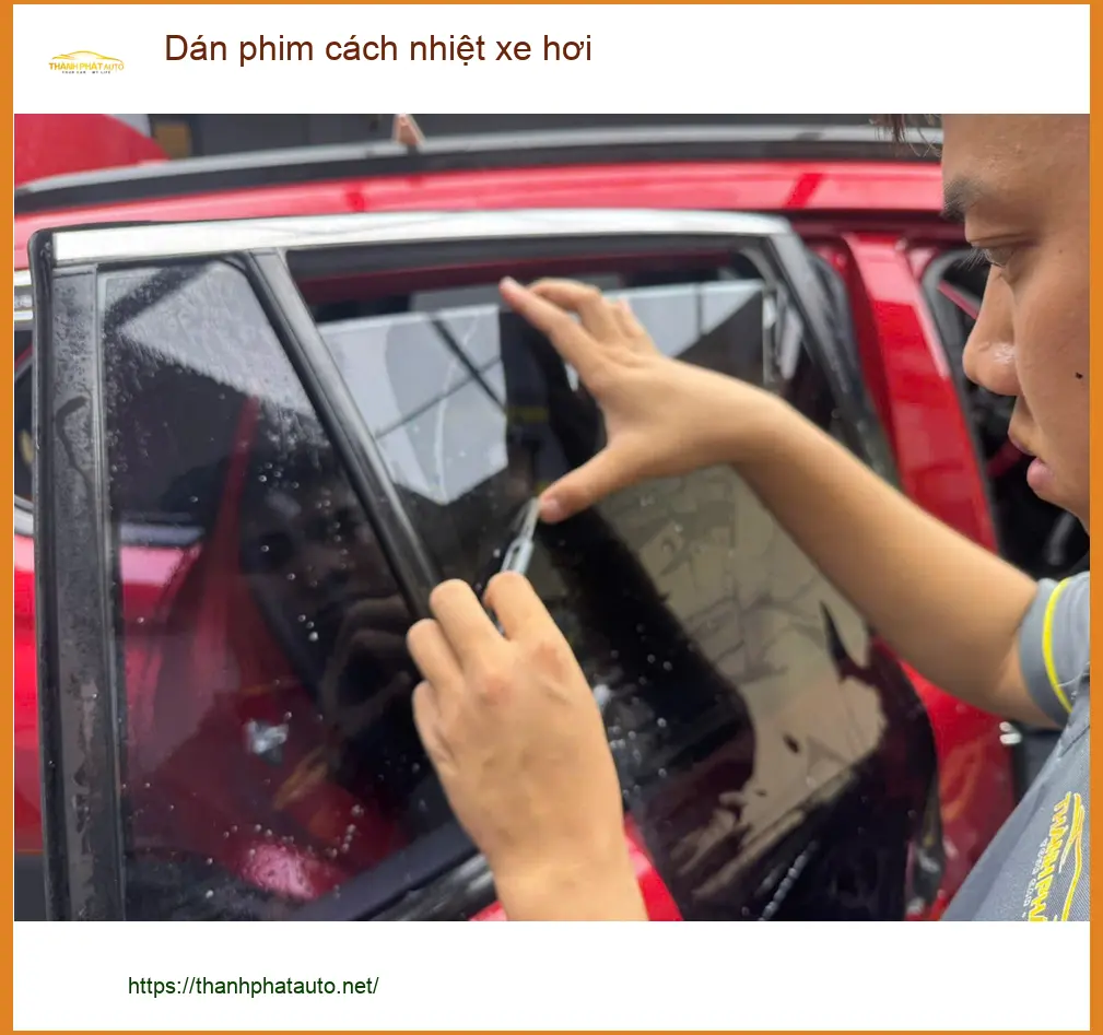 Chị Thảo dán phim cách nhiệt xe Hyundai Santa Fe tại Hóc Môn chống nắng gay gắt