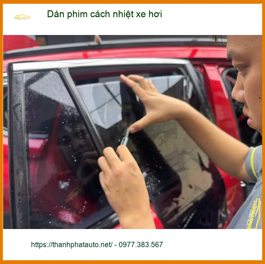 Anh Minh dán phim cách nhiệt Hyundai Santa Fe tại Quận 2 đón hè nóng bức
