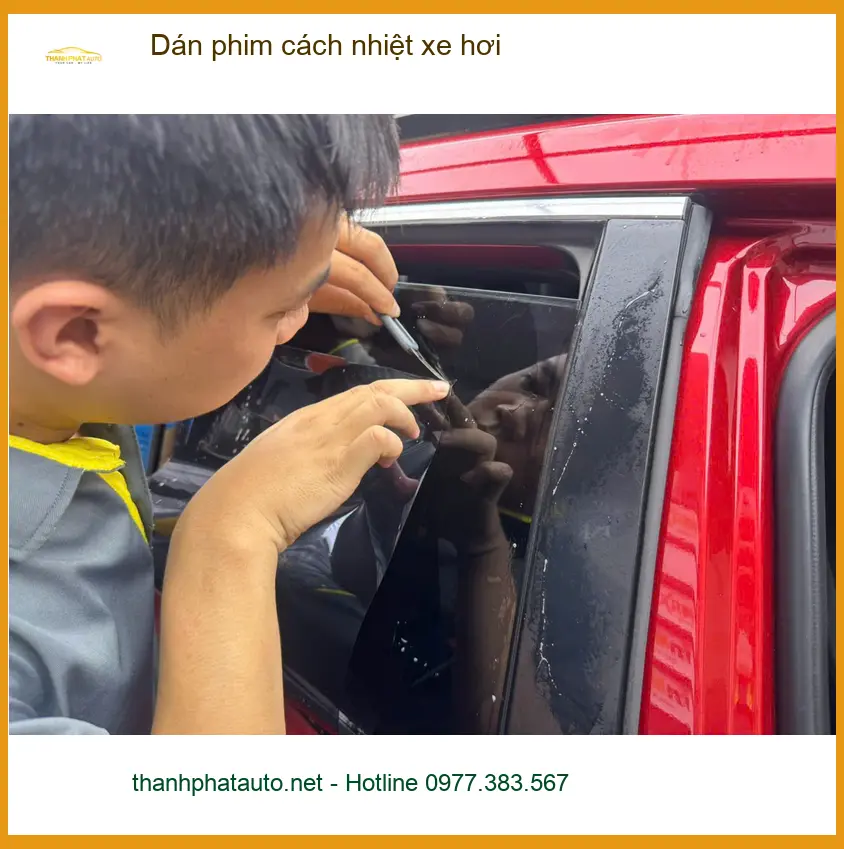 Chị Thanh dán phim cách nhiệt xe Hyundai Accent tại Quận Nhà Bè để chống nóng hiệu quả hơn ảnh thực tế 3