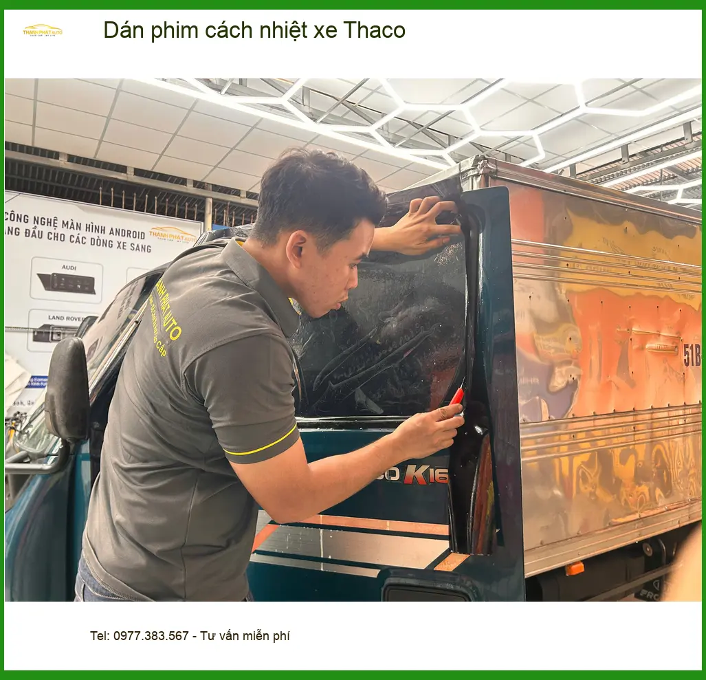 Anh Tùng dán phim cách nhiệt xe Thaco Frontier ở Quận Thủ Đức ảnh thực tế 2