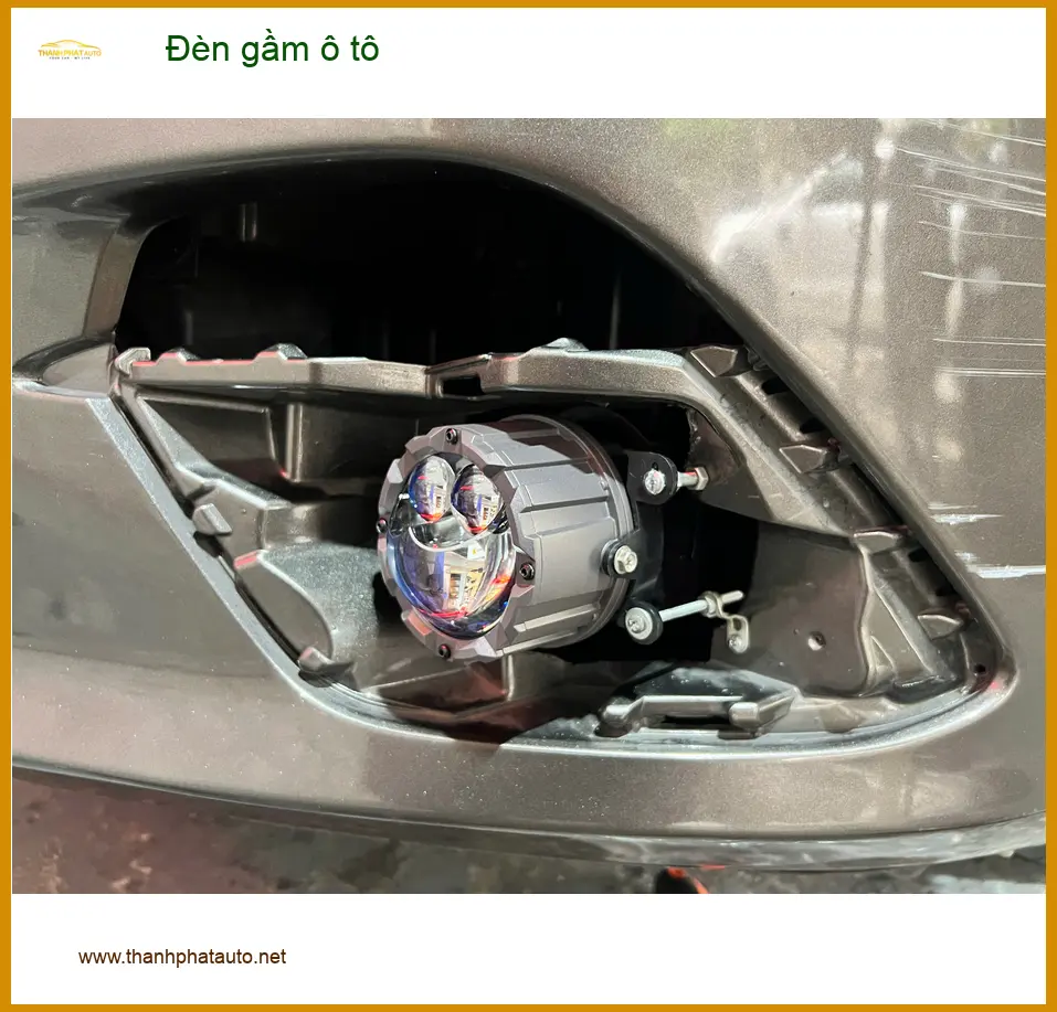 Anh Tấn lắp đèn gầm ô tô cho Hyundai Accent tại Quận 3 để tăng tầm nhìn khi mưa lớn ảnh thực tế 5