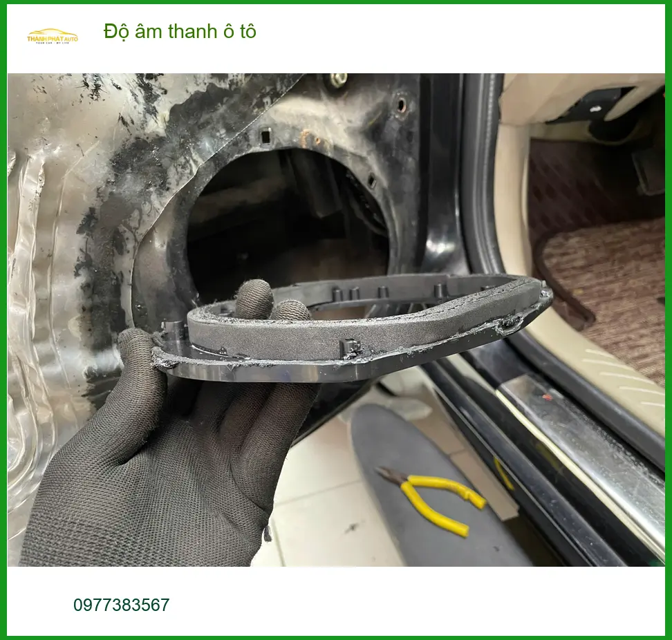 Anh Khánh độ âm thanh ô tô cho Hyundai Accent tại Quận Thủ Đức nghe nhạc hay hơn
