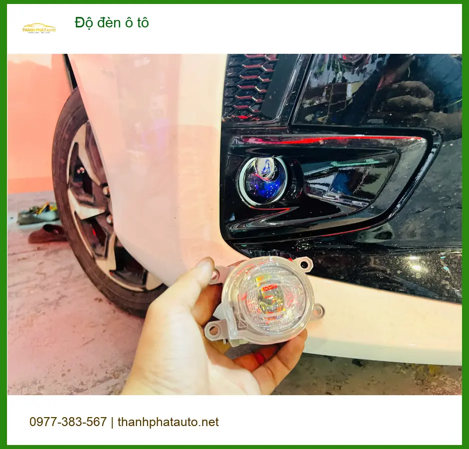 Anh Duy độ đèn ô tô Honda CR-V tại Quận 8 vì đèn zin quá yếu khi trời tối