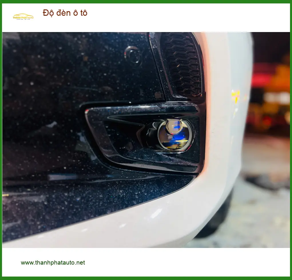 Anh Minh độ đèn ô tô cho Hyundai Accent tại Quận 9 vì đèn zin quá yếu khi đi đêm ảnh thực tế 4