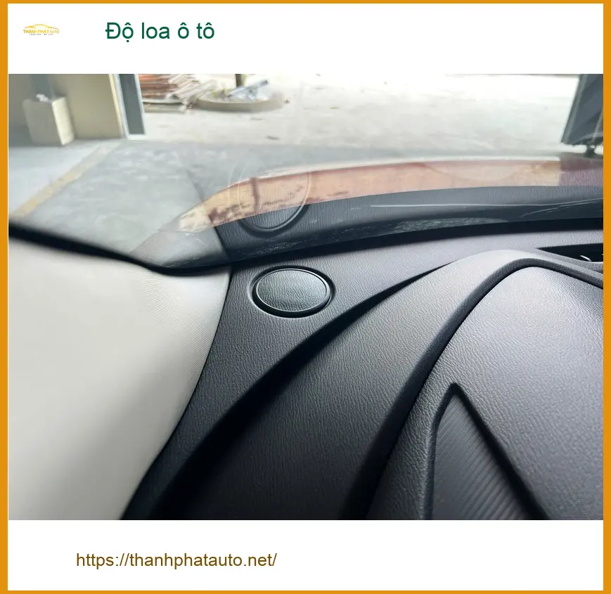 Anh Quốc độ loa ô tô cho Kia Carnival tại Hóc Môn nghe nhạc hay hơn ảnh thực tế 2
