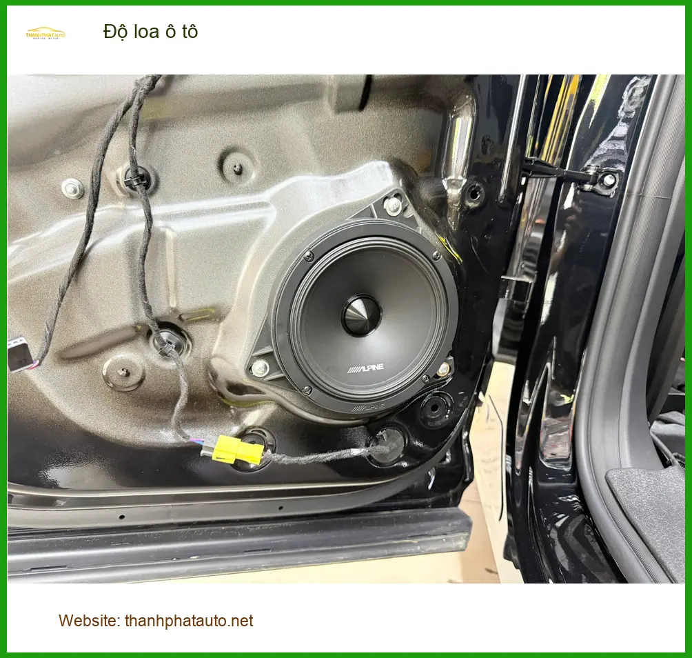 Chú Phước độ loa ô tô Hyundai Accent tại Quận Bình Thạnh để âm thanh sống động hơn ảnh thực tế 2
