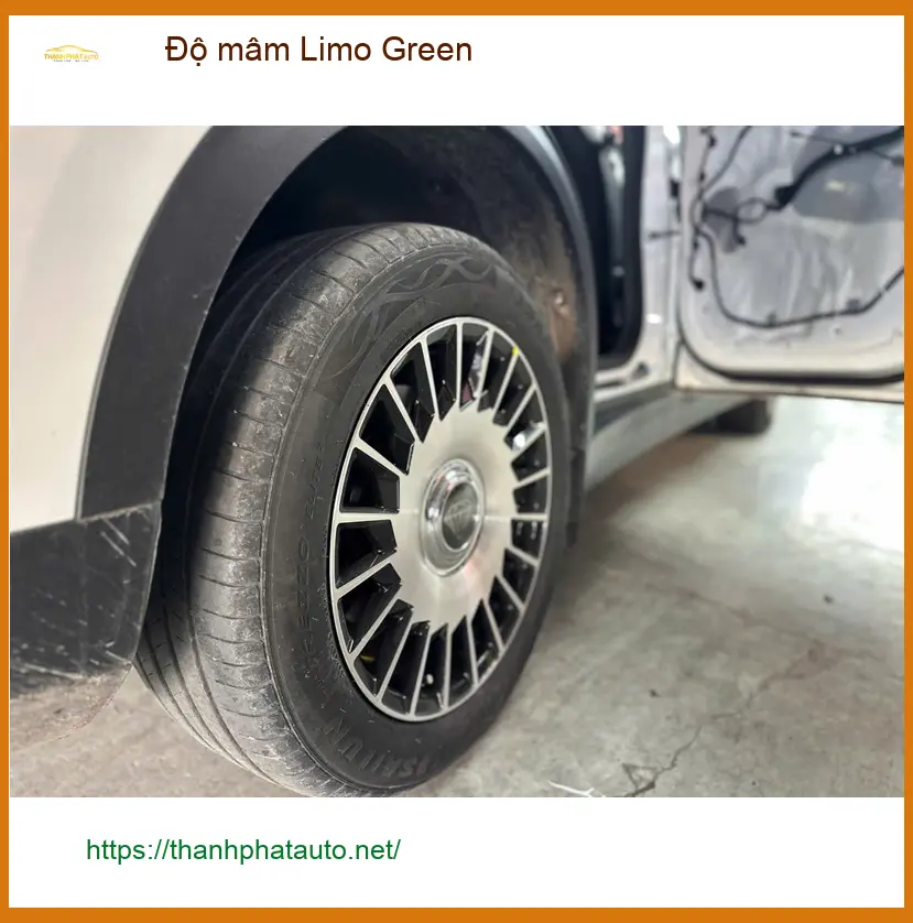 Anh Khải độ mâm Limo Green cho Hyundai Accent tại Quận 4 để tăng vẻ sang trọng