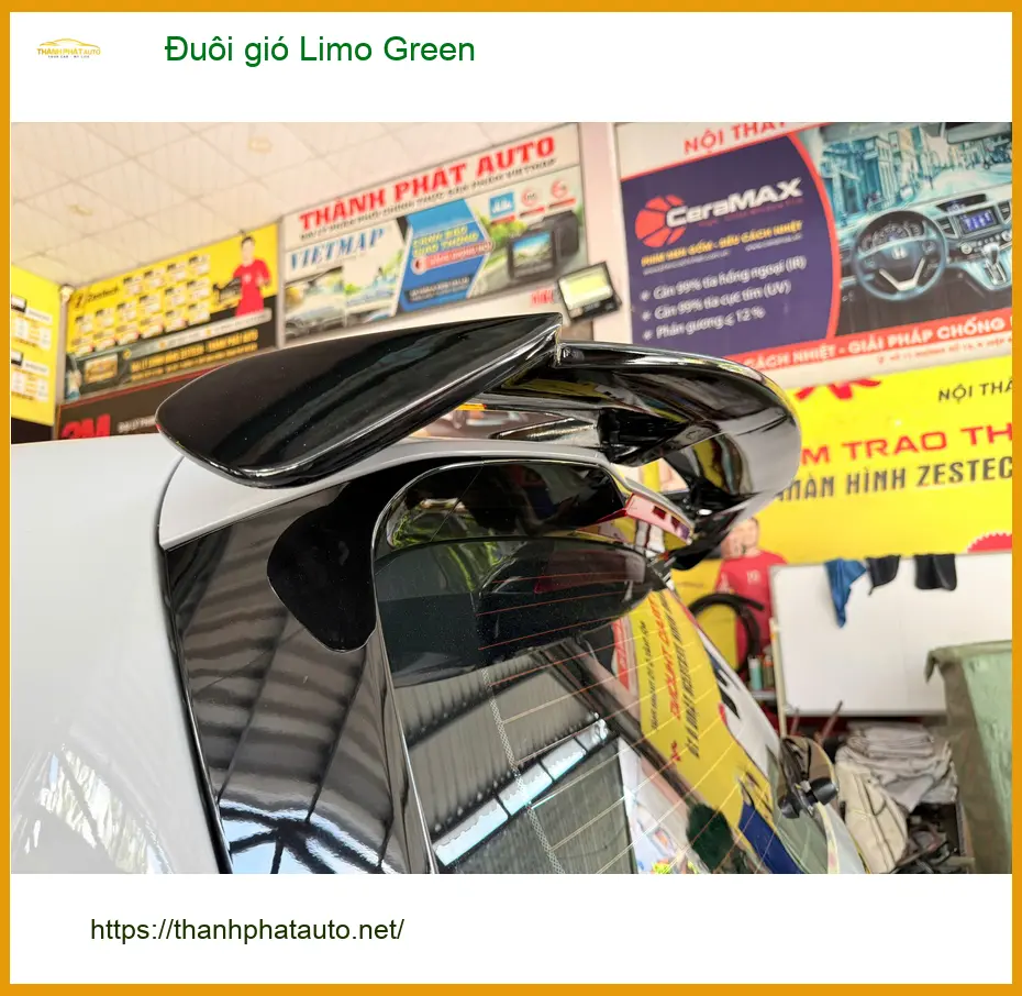 Bác Cường lắp đuôi gió Limo cho Suzuki Swift tại Huyện Hóc Môn để xe trông thể thao hơn