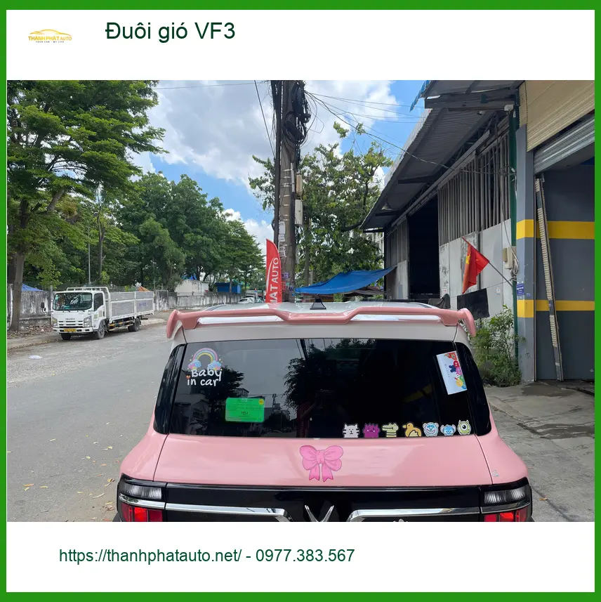 Anh Minh lắp đuôi gió VinFast VF3 tại Quận 5 tăng vẻ cá tính