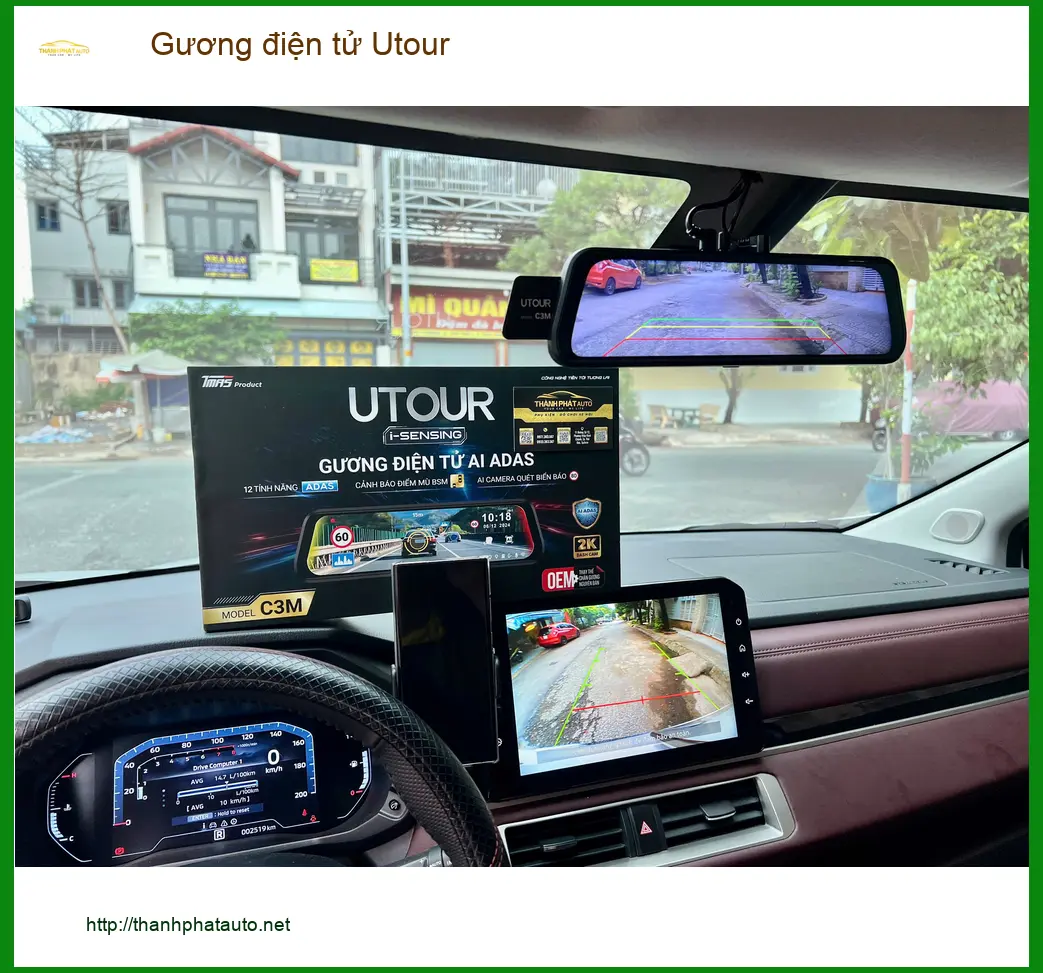 Anh Duy Khánh lắp gương điện tử Utour cho Hyundai Creta tại Quận 2