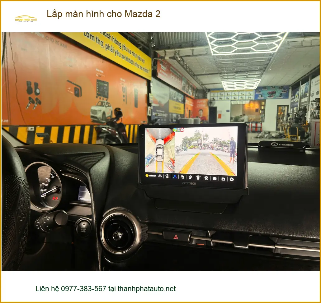 Anh Trọng lắp màn hình cho Mazda 2 Quận 3 để nâng cấp tính năng giải trí và dẫn đường ảnh thực tế 3