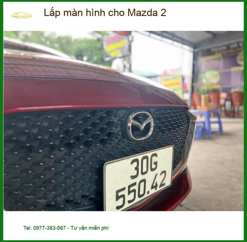 Anh Quang lắp màn hình Android cho Mazda 2 tại Quận 7 vì màn hình zin quá bé