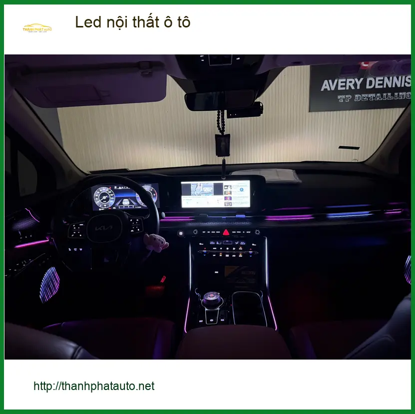 Anh Khôi lắp Led nội thất ô tô Hyundai Creta tại Quận 6 để khoang xe thêm sang trọng