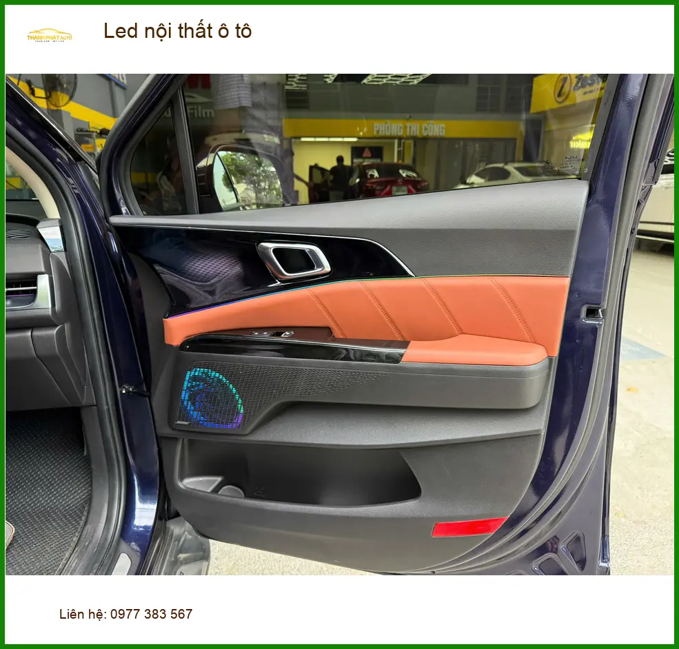 Anh Quốc Hưng độ Led nội thất ô tô Hyundai Creta tại Quận 5 ảnh thực tế 3