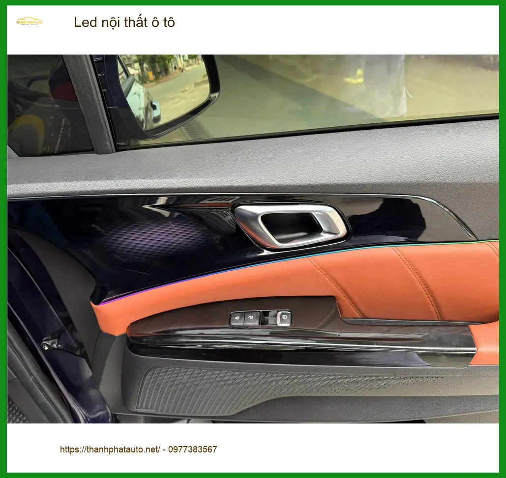 Cô Thanh lắp Led nội thất ô tô cho Toyota Veloz tại Quận Tân Bình ảnh thực tế 4