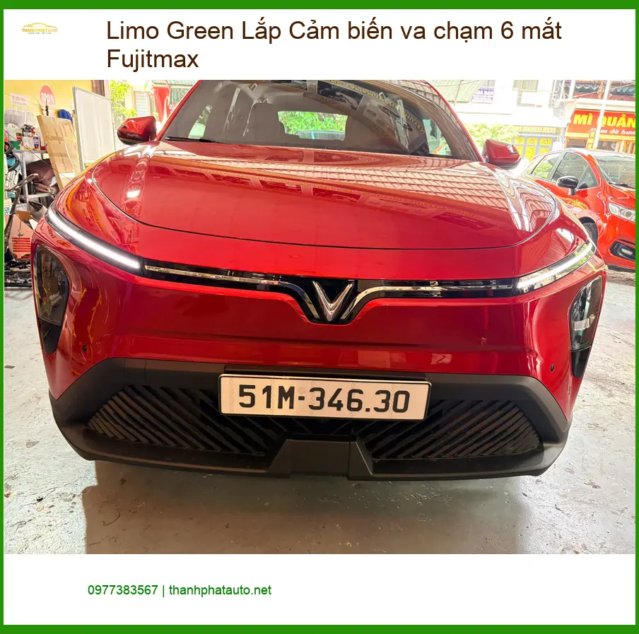 Anh Tùng lắp cảm biến va chạm 6 mắt Fujitmax cho Toyota Camry Limo Green tại Quận 5 ảnh thực tế 3