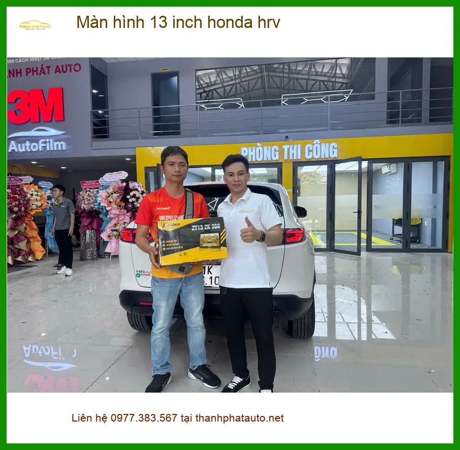 Chị Mai lắp màn hình 13 inch Honda HR-V tại Quận 2 để trải nghiệm công nghệ mới