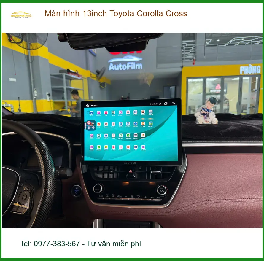 Anh Tùng lắp màn hình 13inch cho Toyota Corolla Cross tại Quận 2 vì màn zin quá nhỏ ảnh thực tế 2