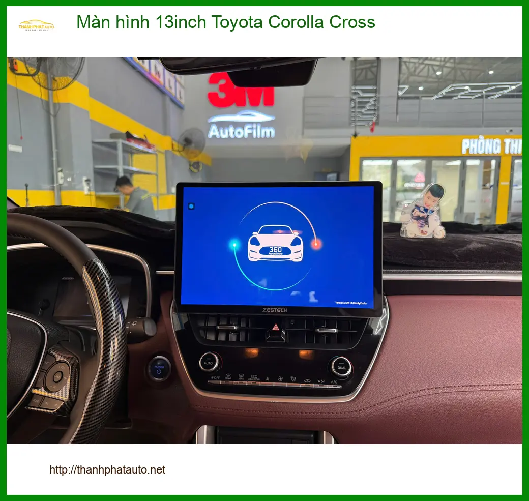 Anh Tùng lắp màn hình 13inch cho Toyota Corolla Cross tại Quận 2 vì màn zin quá nhỏ ảnh thực tế 3