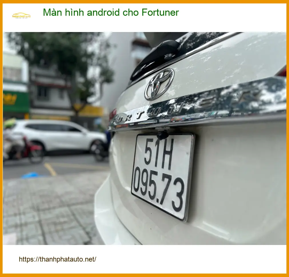Anh Khang lắp màn hình Android cho Fortuner tại Quận 1 để trải nghiệm giải trí ảnh thực tế 4
