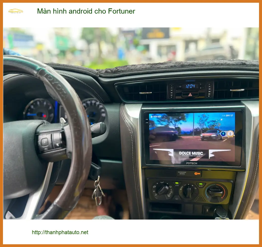 Anh Quang lắp màn hình Android chính hãng cho Fortuner tại Củ Chi ảnh thực tế 3
