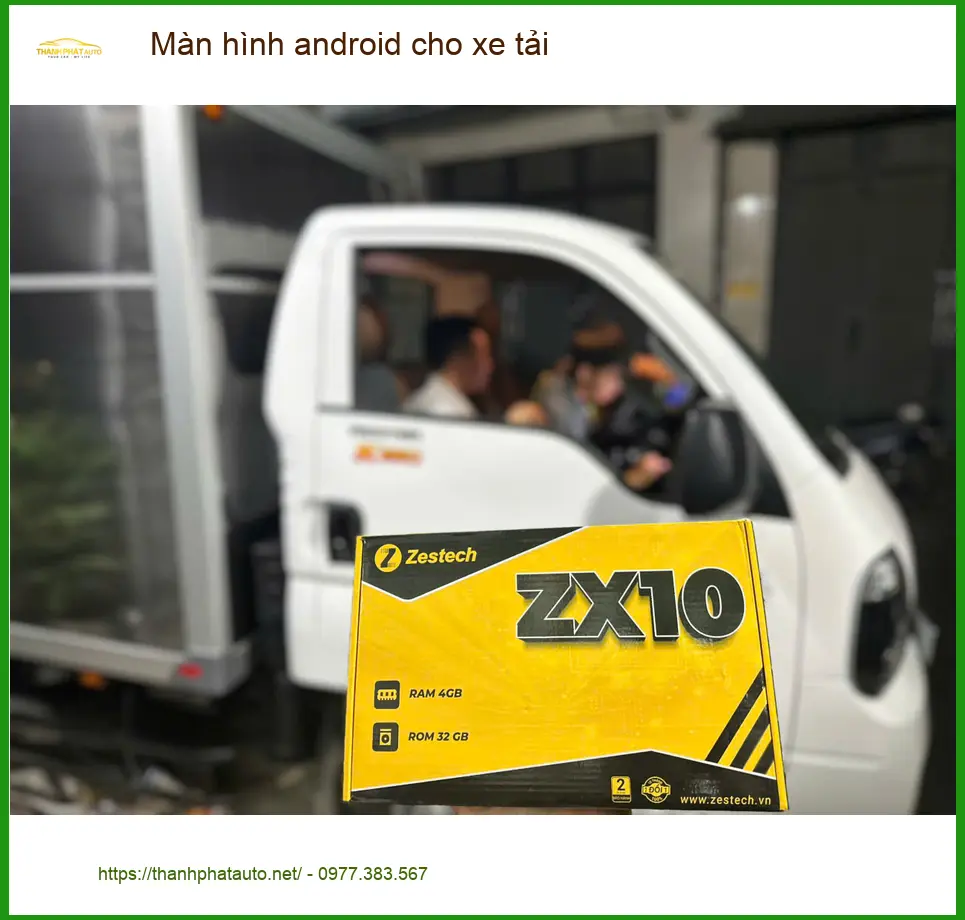 Bác Minh nâng cấp màn hình Android cho xe tải Hyundai Mighty tại Quận 3 vì màn cũ đã hỏng.