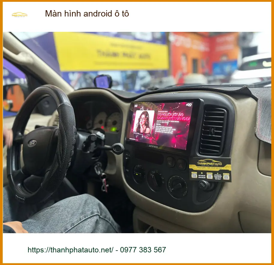 Chị Thảo nâng cấp màn hình Android ô tô cho Mazda 3 tại Quận 2