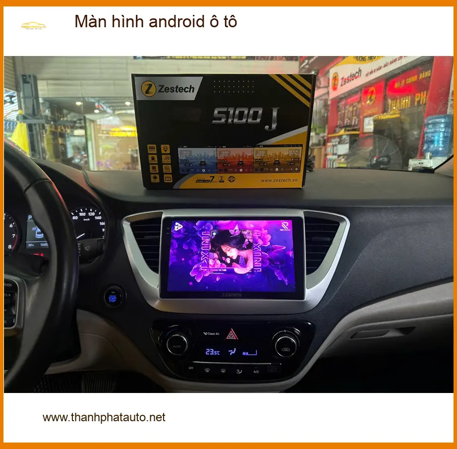 Anh Khôi nâng cấp màn hình android ô tô Hyundai Accent tại Gò Vấp vì màn zin quá cũ ảnh thực tế 2