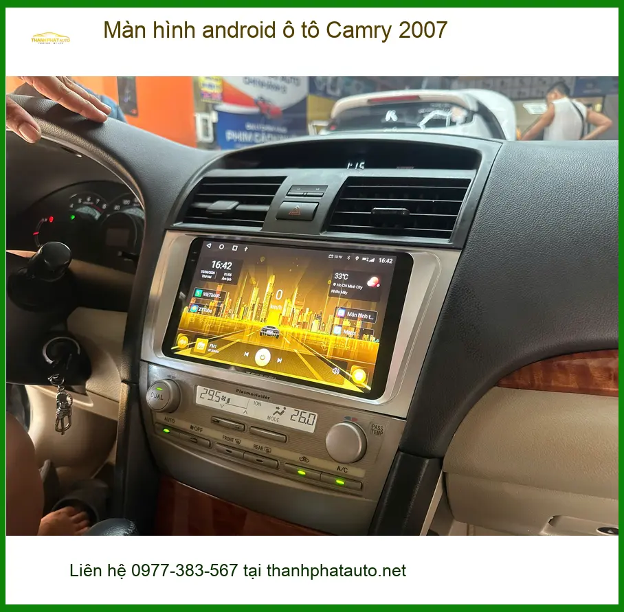 Anh Tùng nâng cấp màn hình Android Camry 2007 tại Thủ Đức