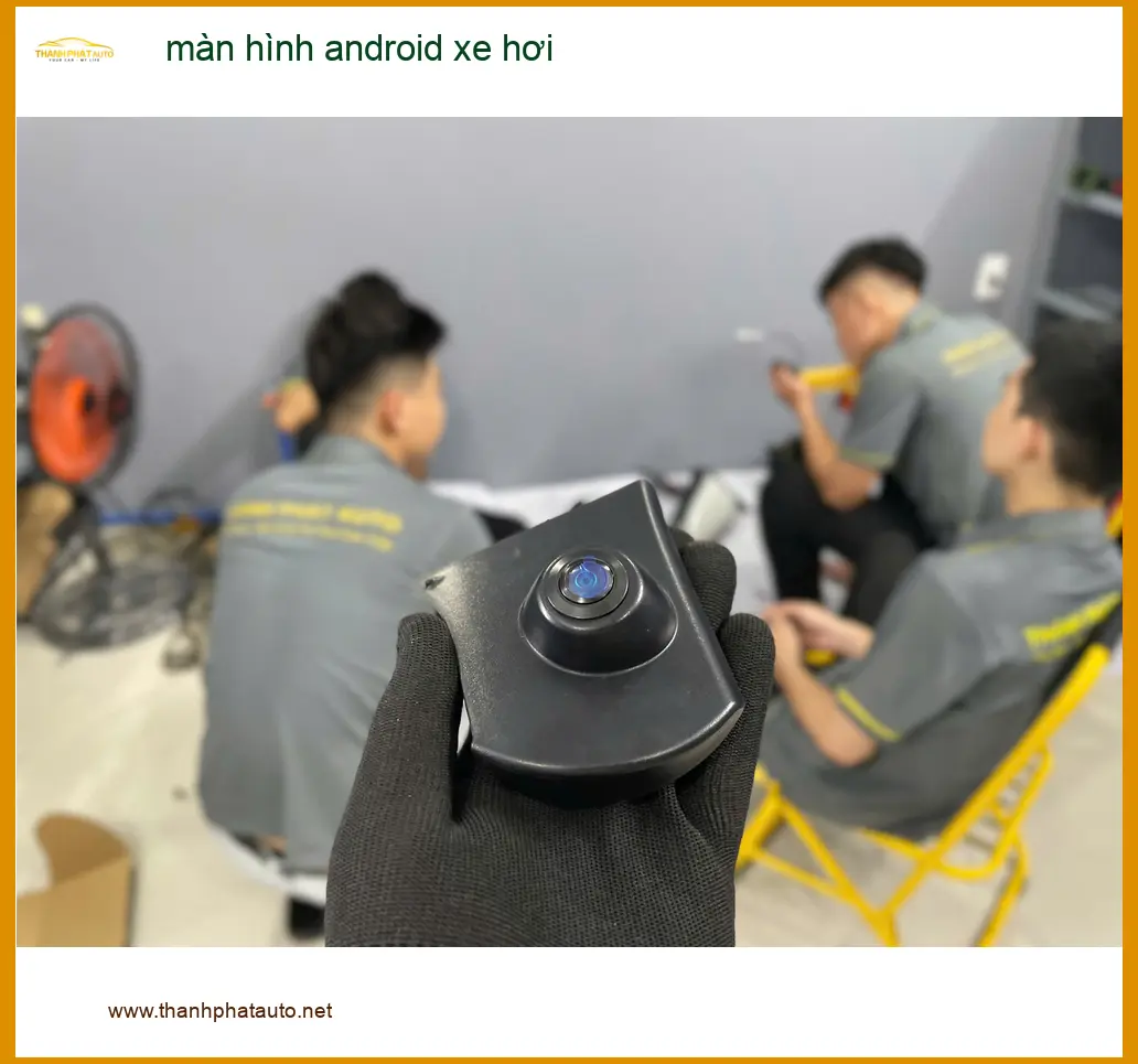 Anh Minh lắp màn hình android xe hơi Honda HR-V tại Thủ Đức để giải trí