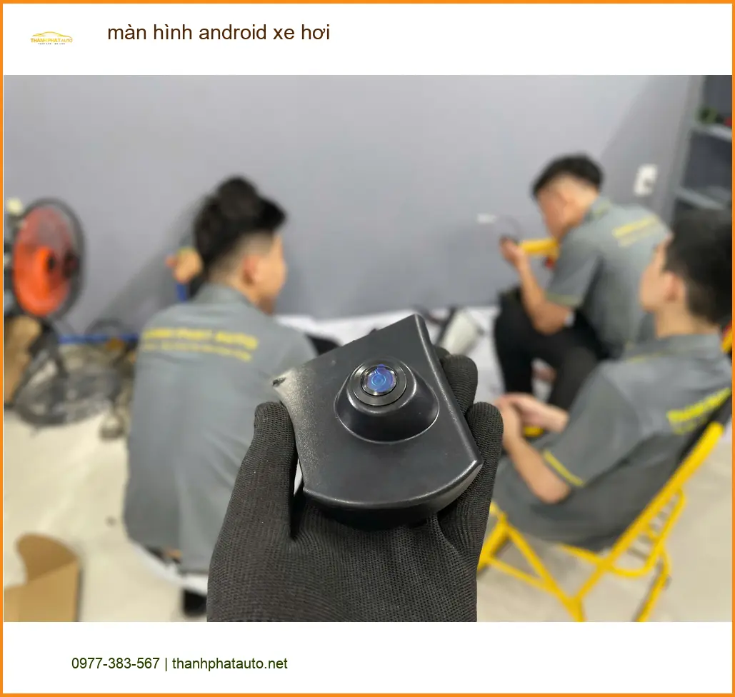 Chị Thúy lắp màn hình Android xe hơi cho Toyota Raize tại Quận Gò Vấp ảnh thực tế 3