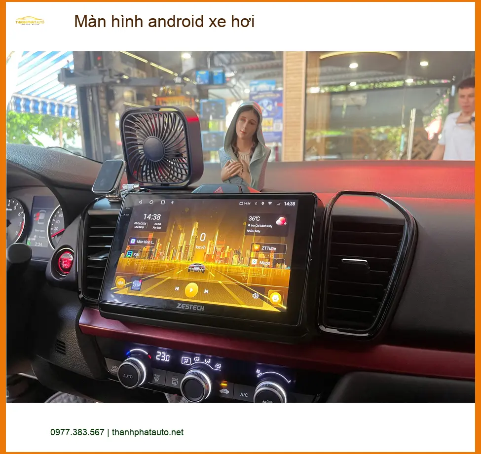 Anh Tùng lắp màn hình Android cho Honda CRV tại Quận Bình Thạnh