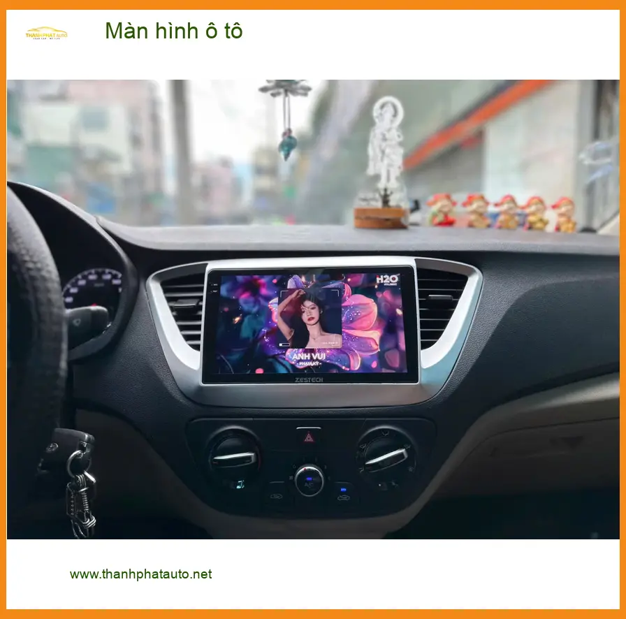 Anh Tùng lắp màn hình ô tô cho Hyundai Accent tại Quận 9 để tiện theo dõi dẫn đường ảnh thực tế 3