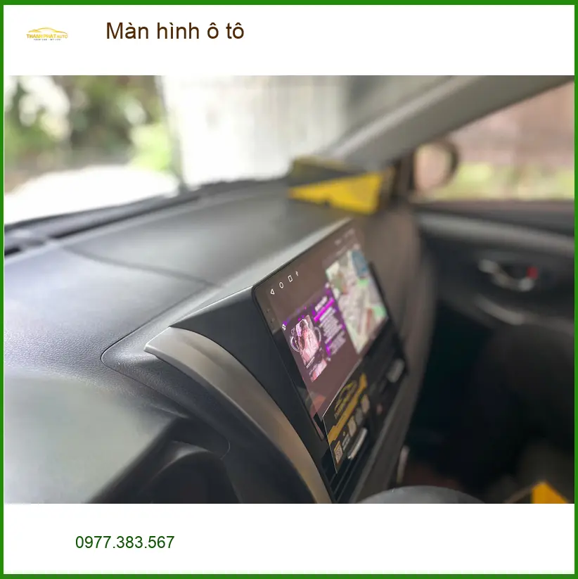 Anh Việt lắp màn hình ô tô cho Toyota Vios tại Quận Bình Tân