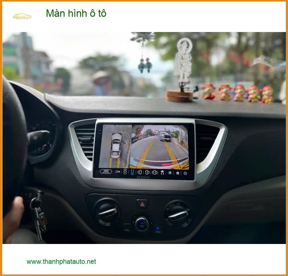 Anh Khải lắp màn hình ô tô Honda CRV tại Quận 5 vì màn cũ lỗi thời