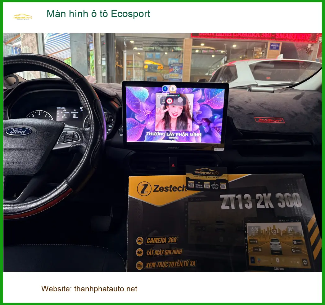 Chị Thảo lắp màn hình ô tô Ecosport tại Quận 6 để dễ dàng xem bản đồ và giải trí
