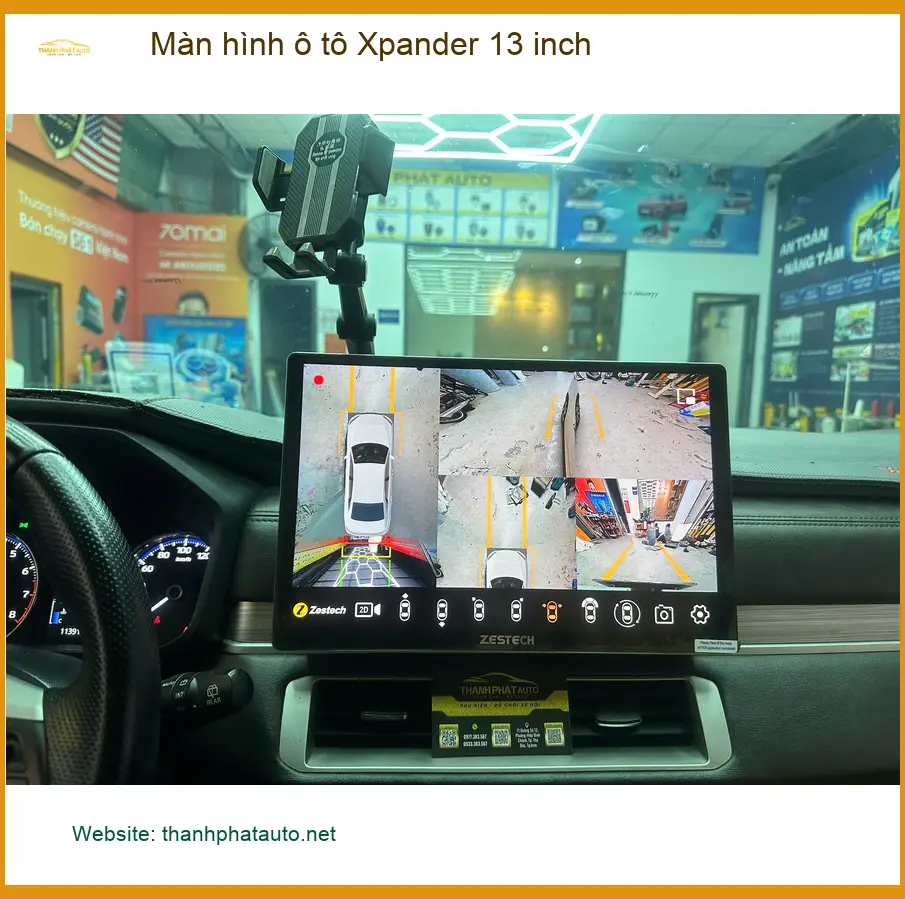 Anh Khang lắp màn hình ô tô Xpander 13 inch tại Quận 2 để xem giải trí và bản đồ tiện lợi hơn