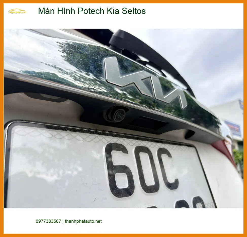 Chị Mai Anh lắp màn hình Potech Kia Seltos tại Quận 12 vì màn zin chậm ảnh thực tế 3
