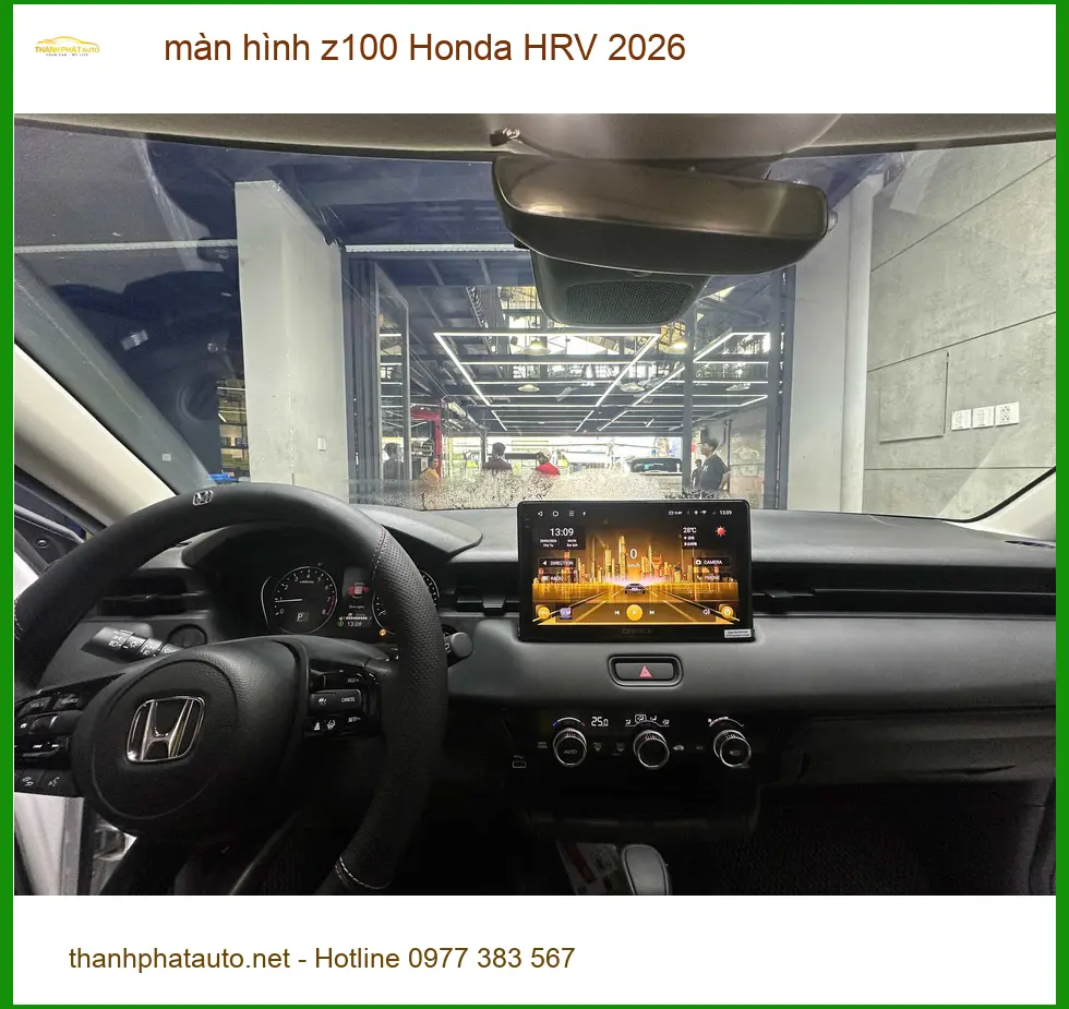 Anh Khải lắp màn hình Z100 cho Honda HRV 2026 tại Quận 7 để trải nghiệm công nghệ mới