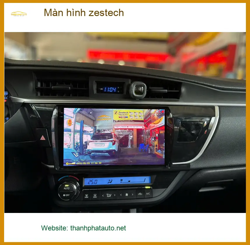 Cô Thảo nâng cấp màn hình Zestech cho Honda CRV tại Quận 6 vì màn hình zin đã cũ