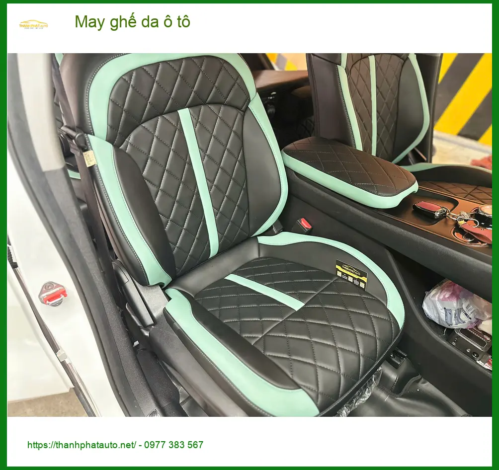 Bác Thúy bọc ghế da ô tô Hyundai Accent tại Quận 12 vì ghế cũ đã xuống cấp