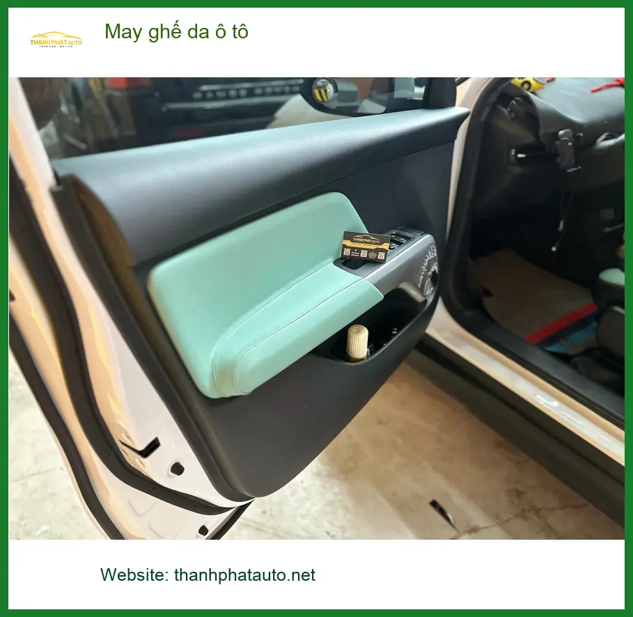 Anh Trọng may ghế da ô tô cho Hyundai Creta tại Phú Nhuận để nội thất sang trọng hơn