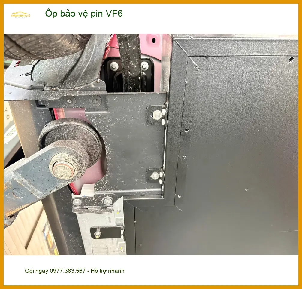 Anh Kiên ốp bảo vệ pin VinFast VF6 tại Huyện Củ Chi để pin bền hơn ảnh thực tế 5