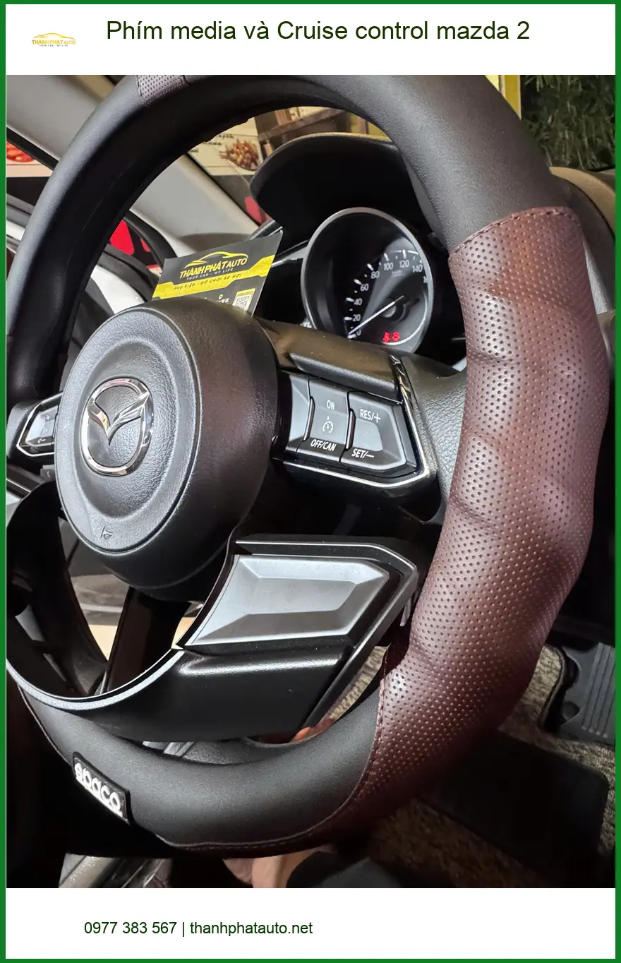 Anh Quang lắp Phím media và Cruise control cho Mazda 2 tại Quận 9 ảnh thực tế 4