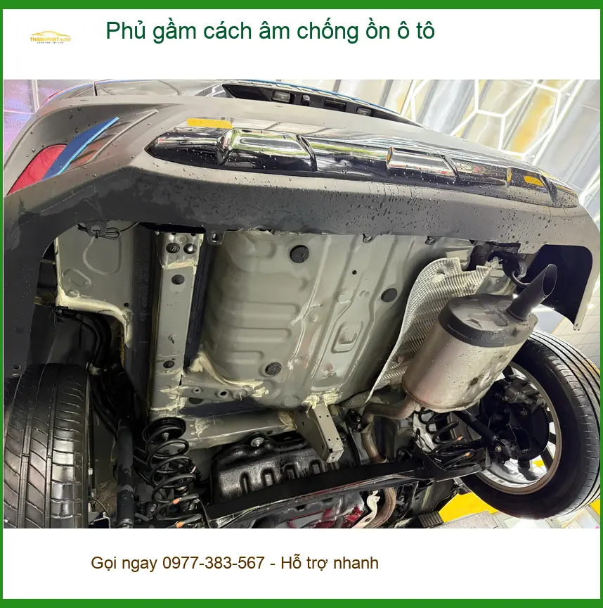Chị Bích phủ gầm cách âm chống ồn ô tô VinFast Lux SA tại Quận 5 ảnh thực tế 2