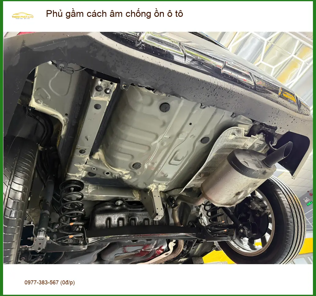 Chú Minh phủ gầm cách âm chống ồn ô tô Hyundai Accent Quận Bình Thạnh. ảnh thực tế 4